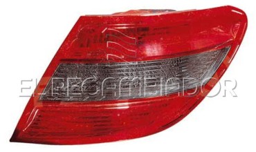 PILOTO TRASERO Lado derecho (acompañante) MERCEDES Clase C W204 (07-10) Berlina 4 Ptas. - 16502222