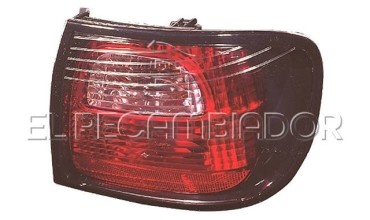 REAR LAMP Right side (passenger) NISSAN PRIMERA (99-02) 4 Ptas. Sedán - 16521352