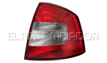 PILOTO TRASERO Lado derecho (acompañante) SKODA OCTAVIA (09-13) 5 Ptas. - 16861832