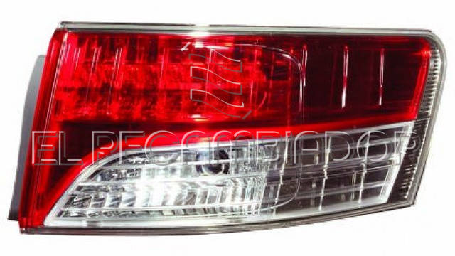 PILOTO TRASERO Lado derecho (acompañante) TOYOTA AVENSIS (08-12) 4 Ptas. Sedán - 16907332